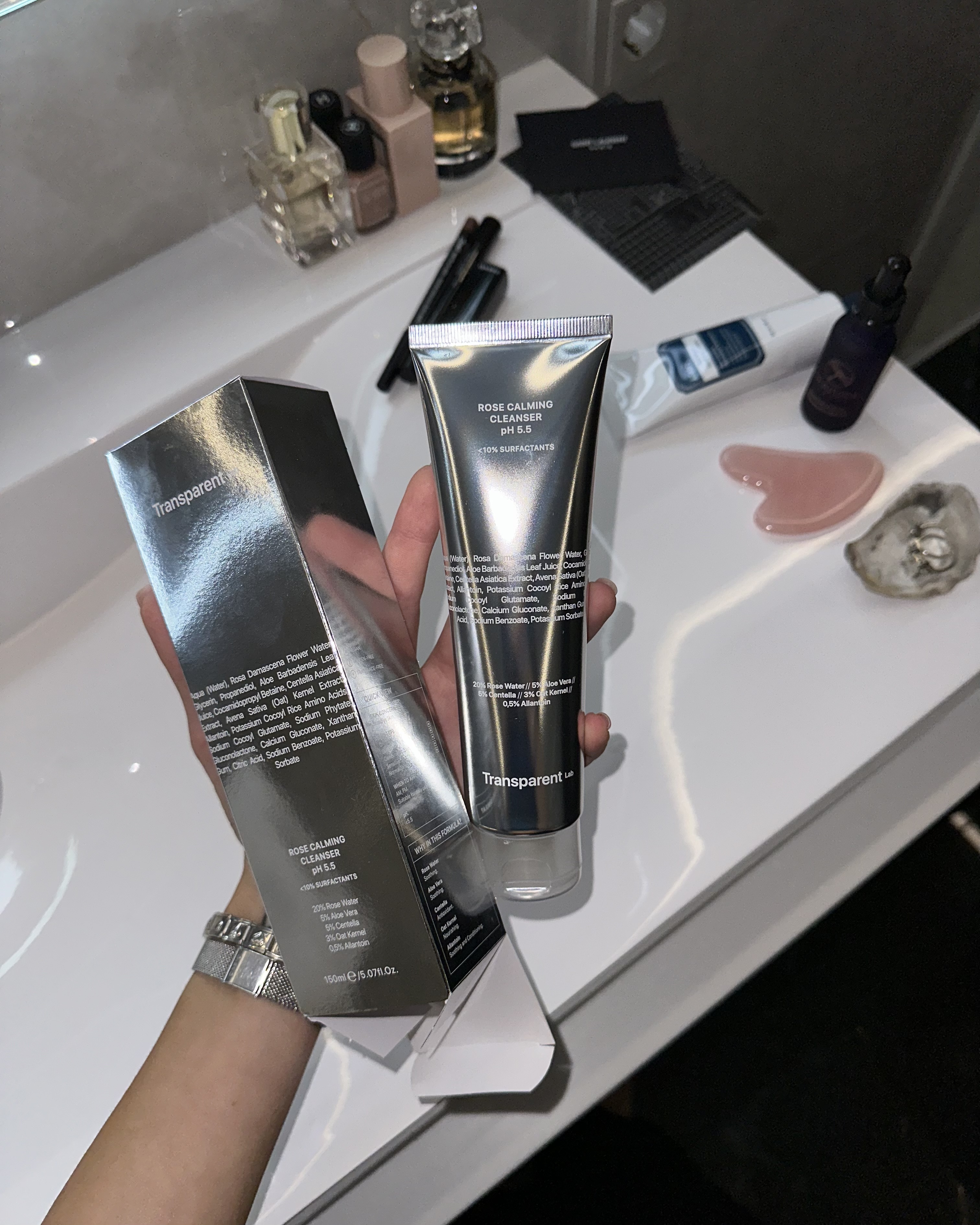 Transparent Rose Calming Cleanser ph 5.5 - очищающий гель с розой для чувствительный кожи